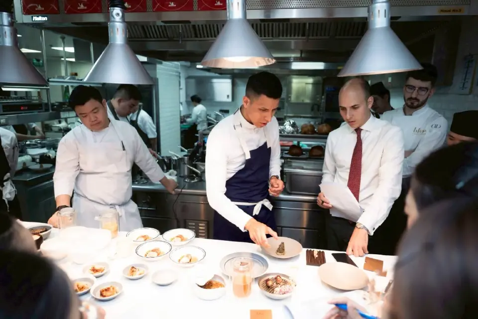 Blue by Alain Ducasse เปิดตัว 6-Hands Experience ดินเนอร์ 3 เชฟระดับโลก ณ ไอคอนสยาม