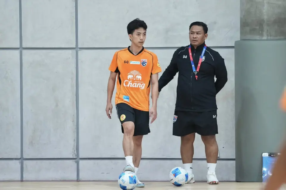"ปาณัสม์ กิตติภาณุวงศ์“ ผู้เล่นริมเส้นฟุตซอลชายทีมชาติไทย