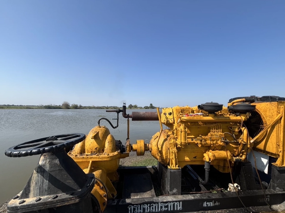 ‘ชลประทาน’ เริ่มปีใหม่ ความห่วงใยเหมือนเดิม ระดมเครื่องสูบน้ำ–กำจัดผักตบฯ อุ้มเกษตรกรฝ่าฤดูแล้ง