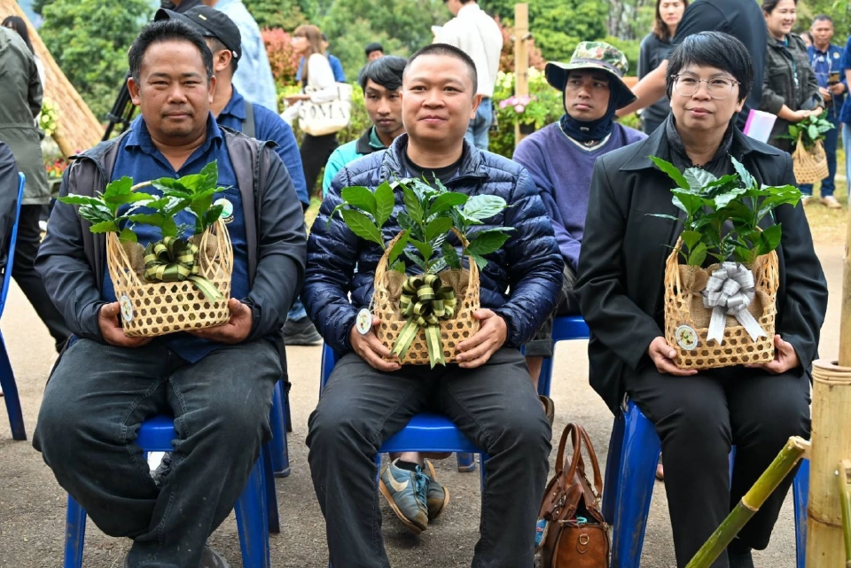 อธิบดีกรมวิชาการเกษตร เปิดท่องเที่ยวเกษตรคาร์บอนต่ำ ชมซากุระเมืองไทย