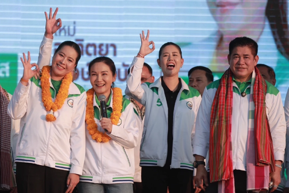 “ธรรมนัส”ลุยหาเสียงขอนแก่น คนแห่ฟังนับหมื่น ประกาศไม่ขายฝัน แต่ทำจริง