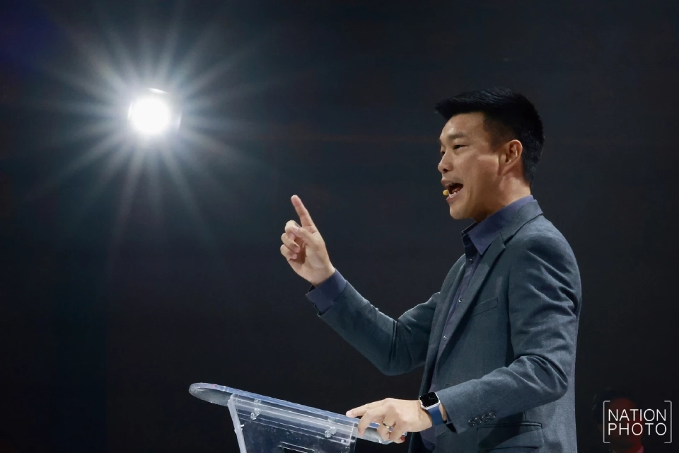 ‘นิด้าโพล’ ชี้คนเชียงใหม่เลือกเท้งนั่งนายกฯ ยศชนัน-อนุทินอันดับ2-3