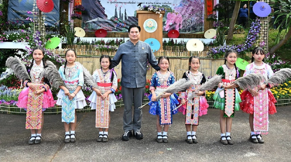 อธิบดีกรมวิชาการเกษตร เปิดท่องเที่ยวเกษตรคาร์บอนต่ำ ชมซากุระเมืองไทย