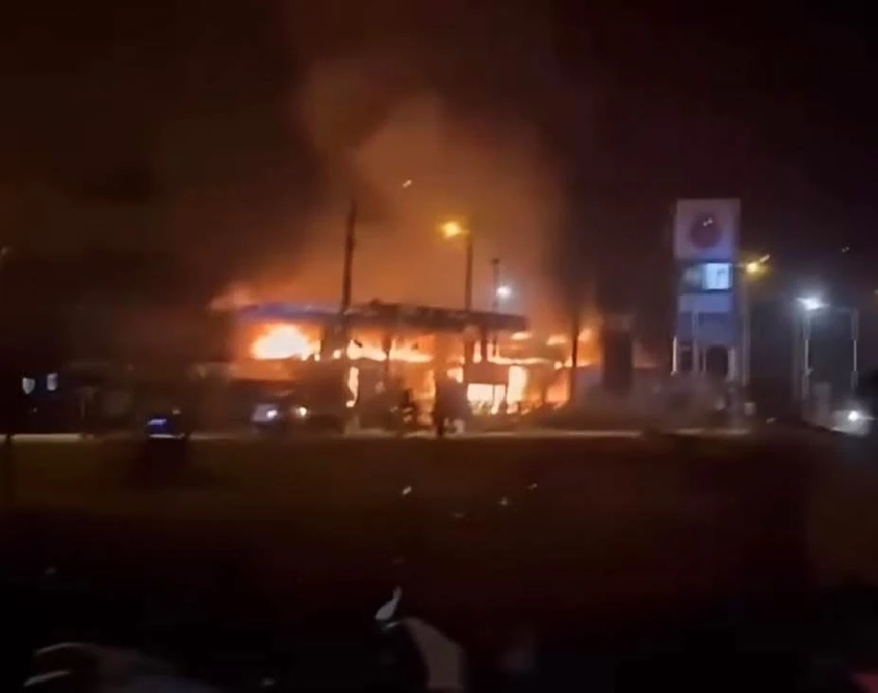 เปิดไทม์ไลน์เหตุระเบิดปั๊มปตท. 11  แห่ง พื้นที่ 3 จังหวัดชายแดนใต้