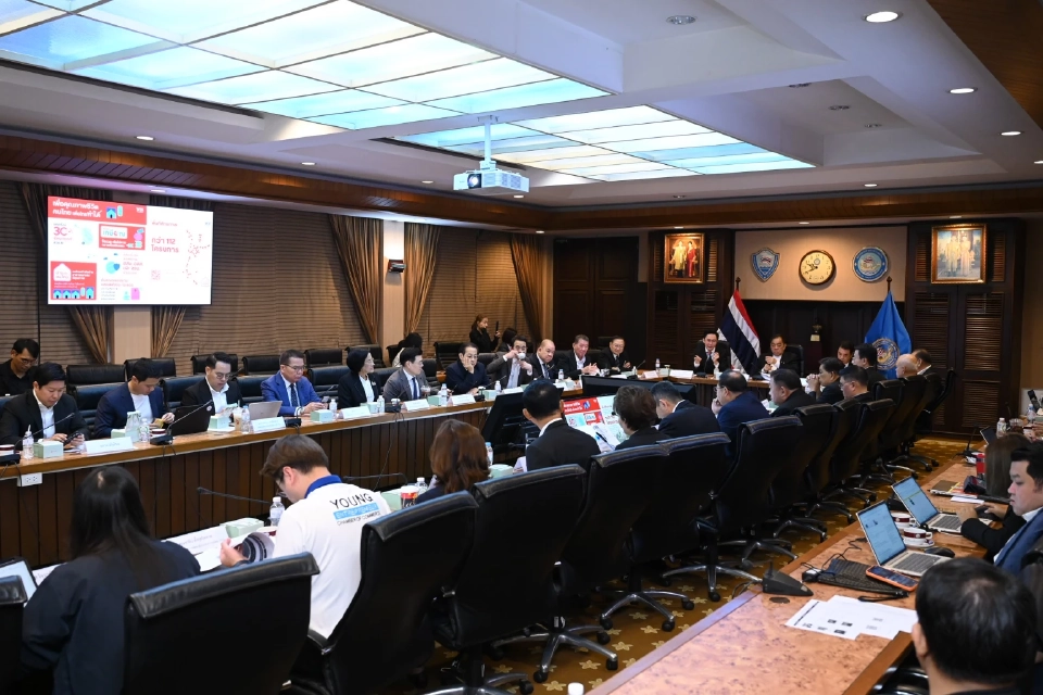 หอการค้า ถกเพื่อไทย ชงพิมพ์เขียวฟื้นศก. เตือนหลังเลือกตั้งความเสี่ยงเพียบ