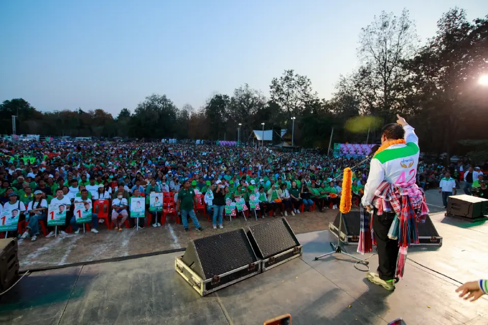 “ธรรมนัส”หาเสียงโคราช ซัดนายทุนกดราคาอ้อย-มันสำปะหลัง