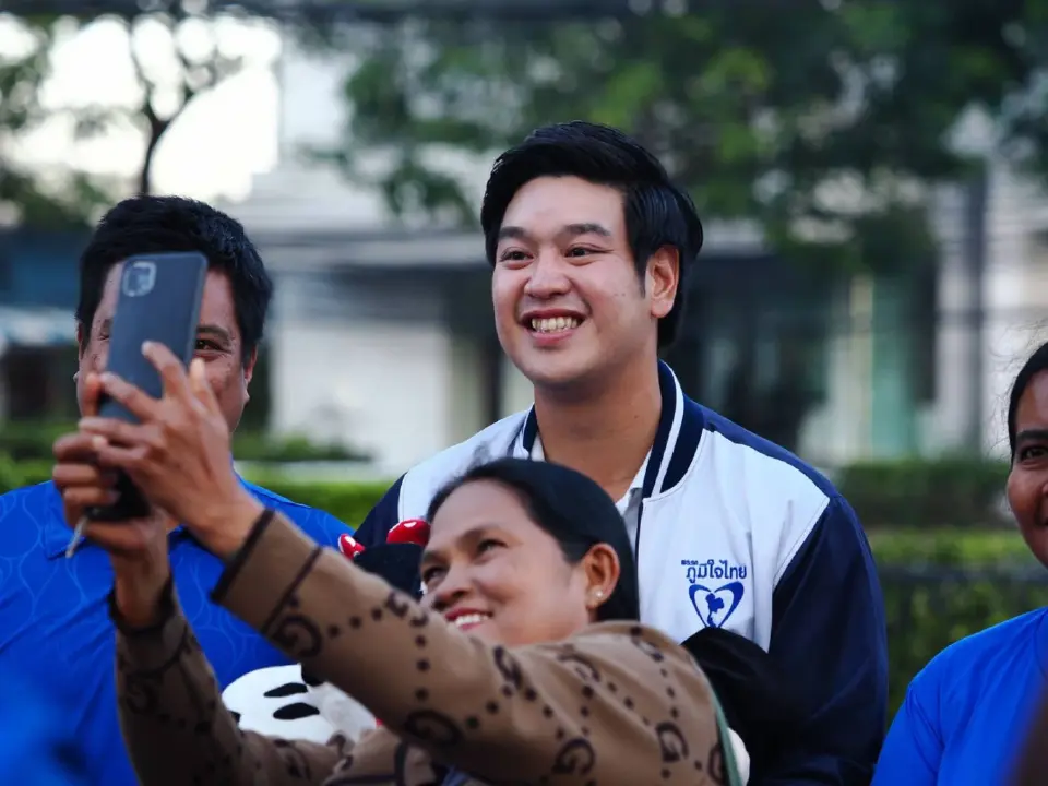 ดีเบตใต้ “ชลัฐ รัชกิจประการ” ชูภูมิใจไทย ปลดล็อกเศรษฐกิจ ดันดิสนีย์แลนด์ไร้คาสิโน