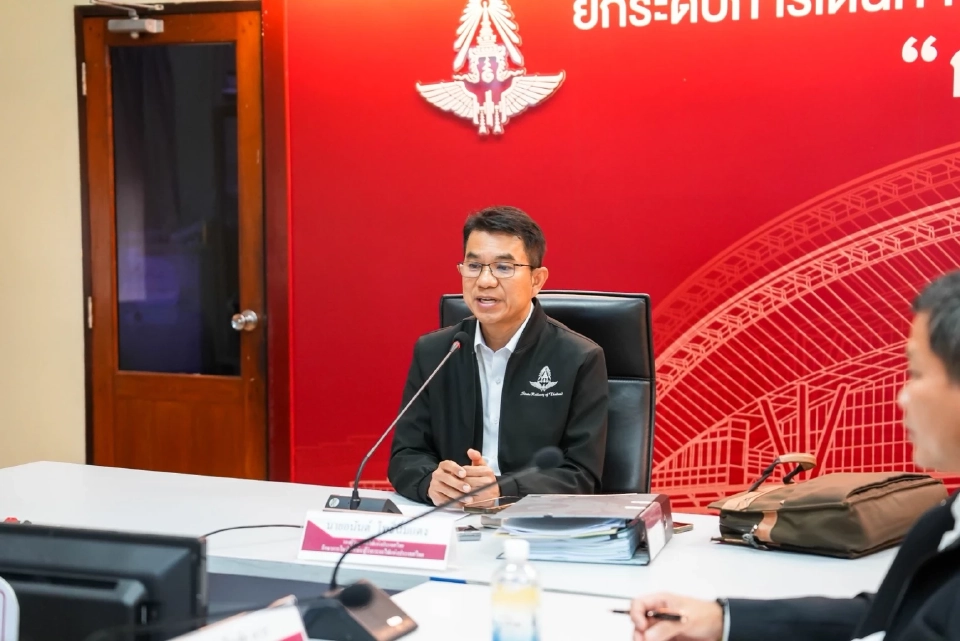 'พิพัฒน์' สั่งตั้งคณะกรรมการสอบ  เครนถล่มทับรถไฟ ขีดเส้น 15 วัน