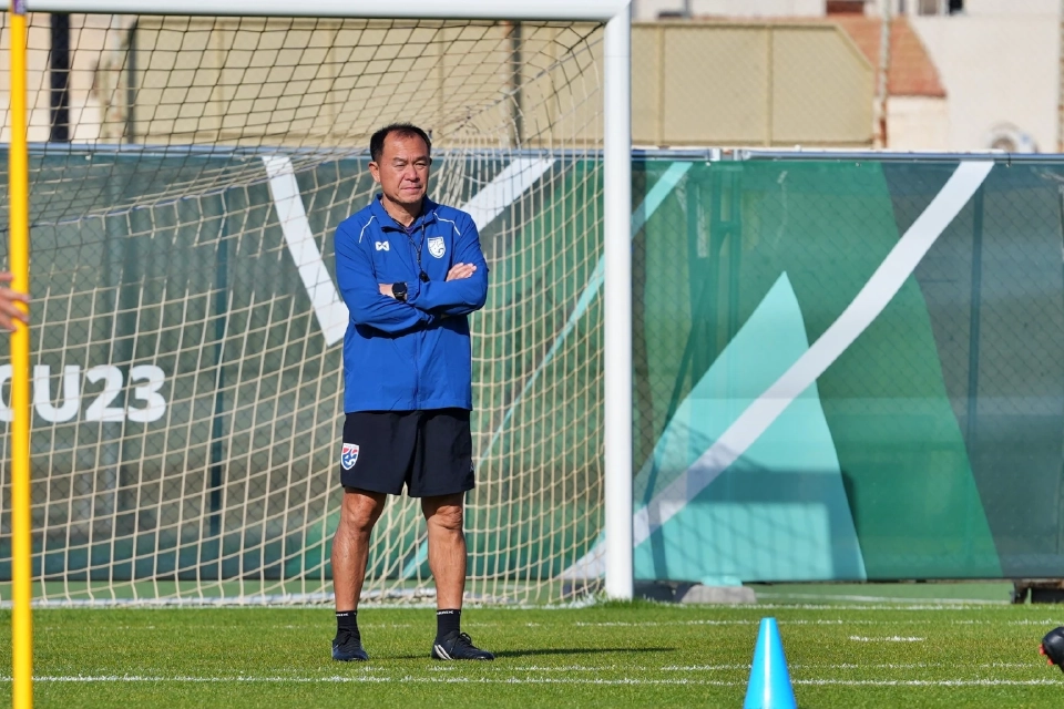 "โค้ชวัง" ธวัชชัย ดำรงอ่องตระกูล หัวหน้าผู้ฝึกสอนฟุตบอลทีมชาติไทย รุ่นอายุไม่เกิน 23 ปี 