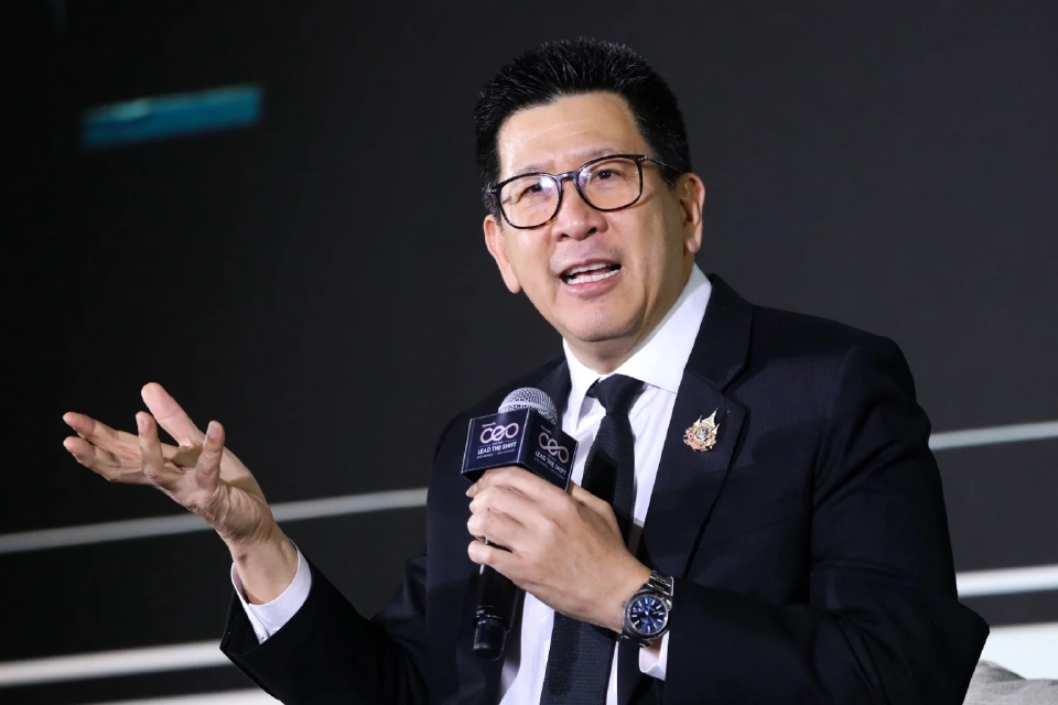 นายเอกนิติ นิติทัณฑ์ประภาศ รองนายกรัฐมนตรี และรัฐมนตรีว่าการกระทรวงการคลัง