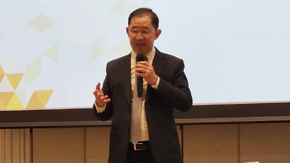 ดร.สมจินต์ ศรไพศาล กรรมการผู้จัดการ สมาคมตลาดตราสารหนี้ไทย (ThaiBMA)