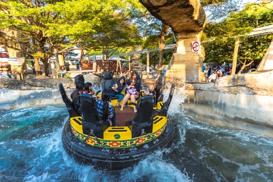 วันเด็กแห่งชาติ เด็กเที่ยวดรีมเวิลด์เริ่มต้น 69 บาท พร้อมเปิดตัวเครื่องเล่นใหม่