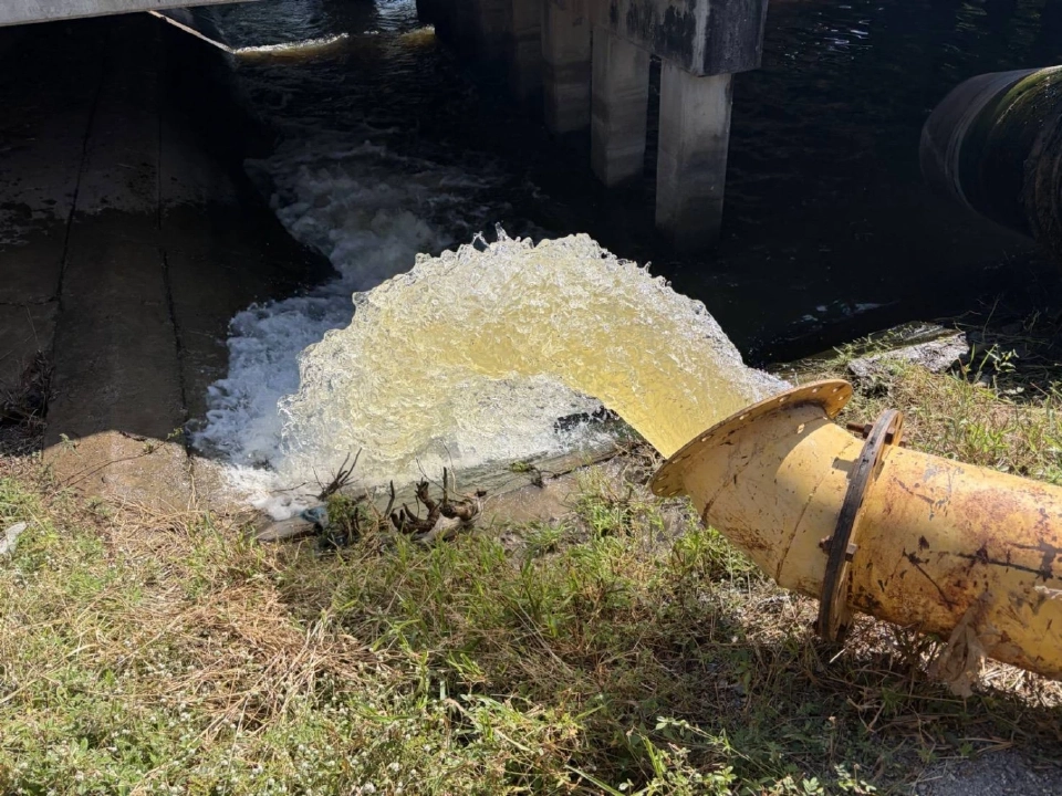 ‘ชลประทาน’ เริ่มปีใหม่ ความห่วงใยเหมือนเดิม ระดมเครื่องสูบน้ำ–กำจัดผักตบฯ อุ้มเกษตรกรฝ่าฤดูแล้ง