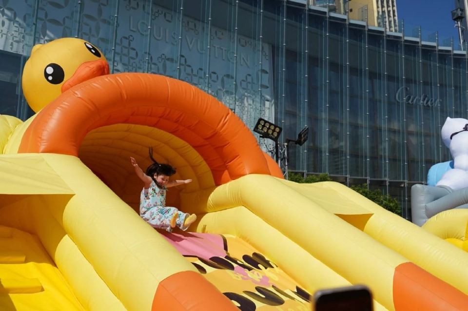 ประมวลภาพ 'งานวันเด็กไอคอนสยาม' อาณาจักรเป็ดเหลืองริมเจ้าพระยา