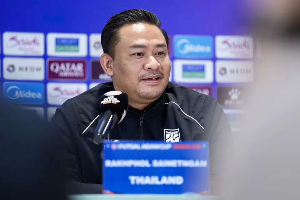 รักษ์พล สายเนตรงาม "โค้ชหมี" หัวหน้าผู้ฝึกสอน ฟุตซอลชายทีมชาติไทย