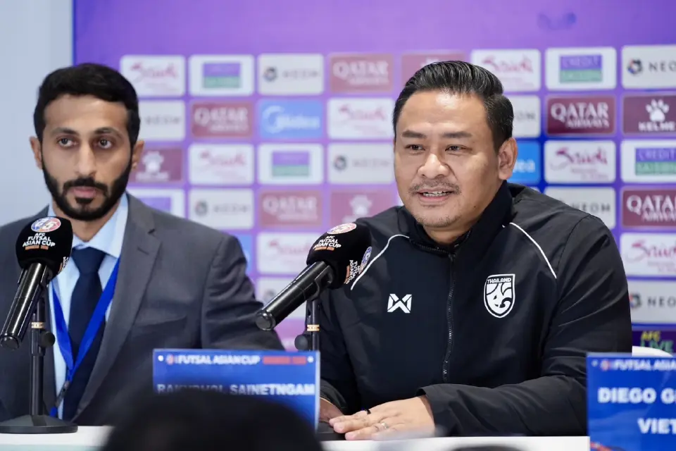 รักษ์พล สายเนตรงาม "โค้ชหมี" หัวหน้าผู้ฝึกสอน ฟุตซอลชายทีมชาติไทย 