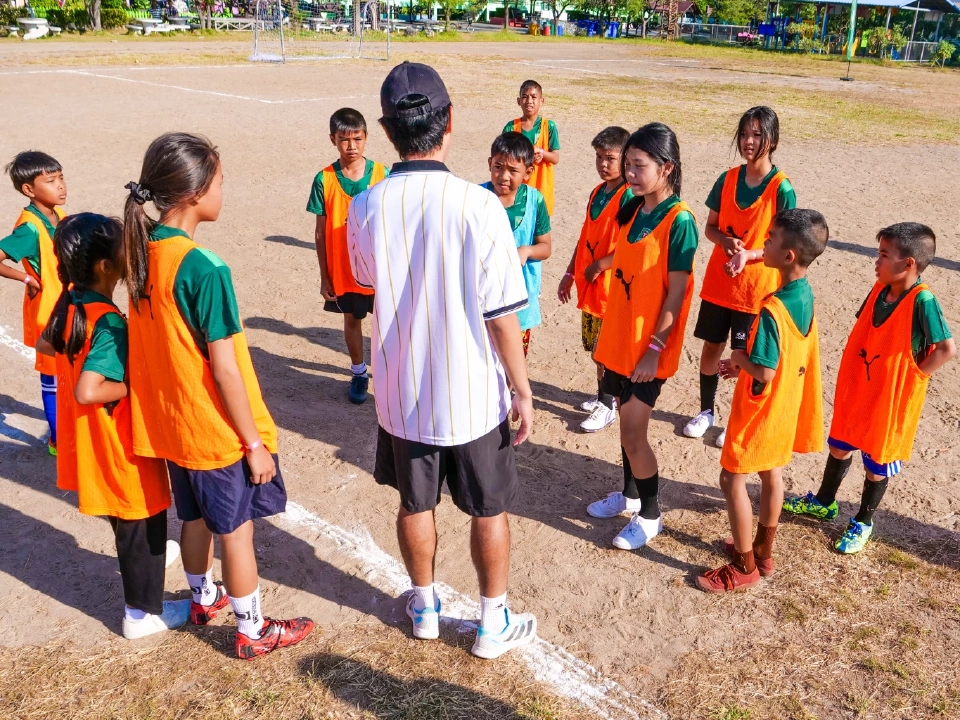 คาราบาว สานฝันนักเตะจิ๋ว! เปิด ‘สนามแห่งโอกาส’ ติวเข้มทักษะฟุตบอล