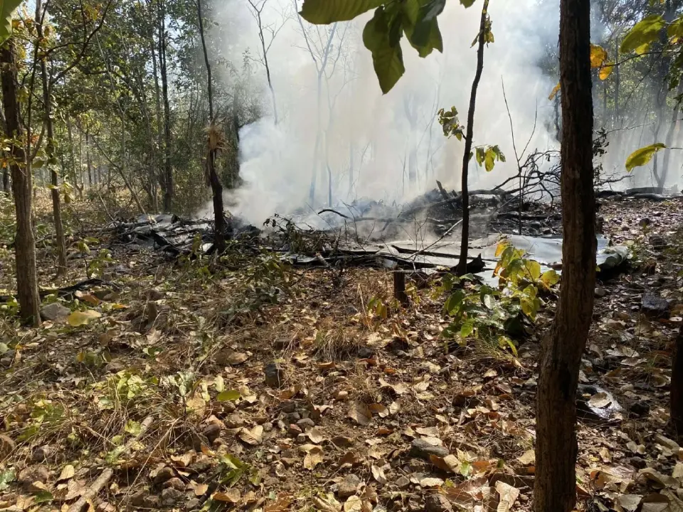 เกิดเหตุเครื่องบิน AT-6 เพิ่งประจำการ ตกที่จอมทอง เชียงใหม่ นักบินดับ 2 นาย