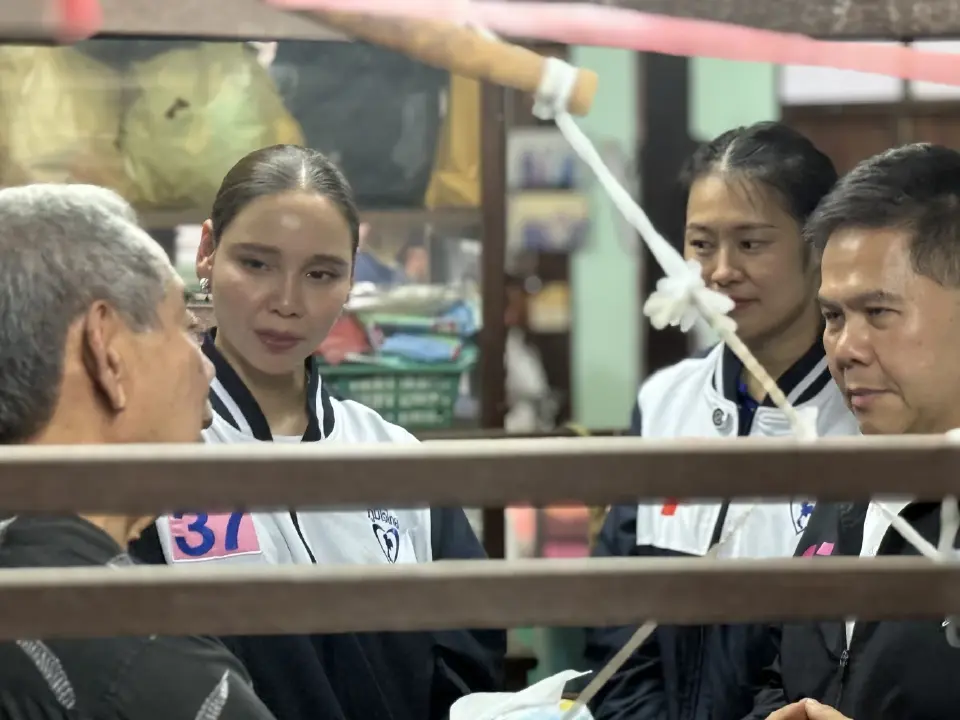 'ซาบีดา' ร่วมดรีมทีมภูมิใจไทยลุยหาเสียงมุสลิม กทม. ขอโอกาสทำฮัจญ์ถูกลง คุณภาพไม่ลด