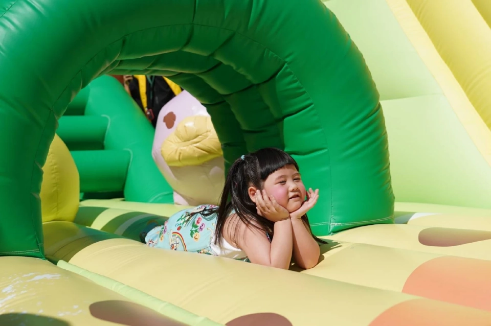 ประมวลภาพ 'งานวันเด็กไอคอนสยาม' อาณาจักรเป็ดเหลืองริมเจ้าพระยา