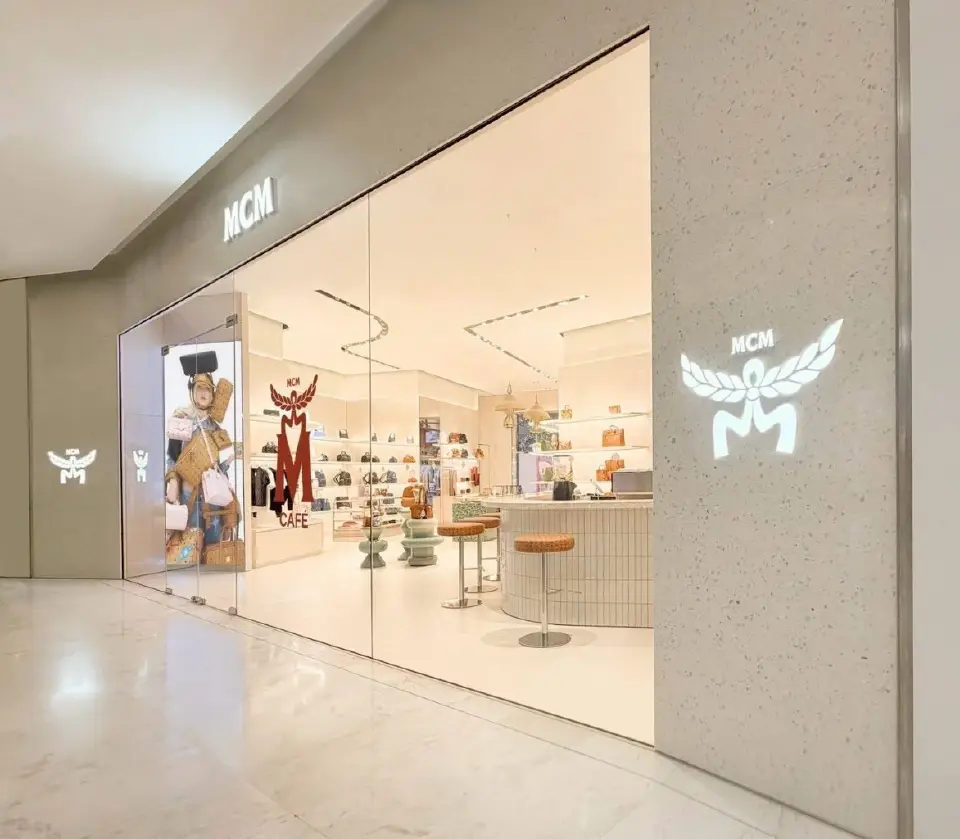 มิว-แบม-อุ้ม เช็กอิน MCM โฉมใหม่! เปิดตัวคาเฟ่หรูแห่งแรกในไทยที่ EMQUARTIER