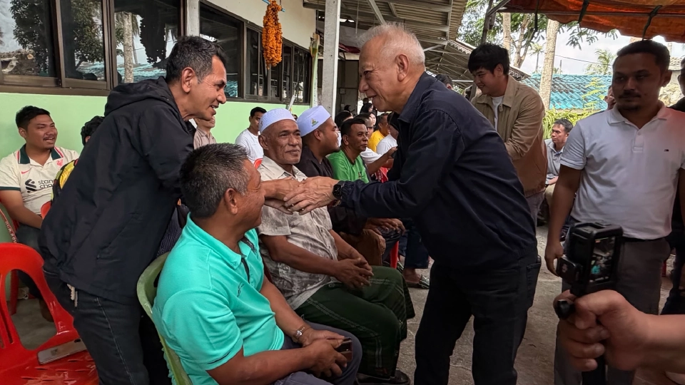 'พิพัฒน์' ชูนโยบายรีเซ็ตภาคใต้ ทวงคืน 30 ปีที่หายไป พลิกโฉม 14 จังหวัด
