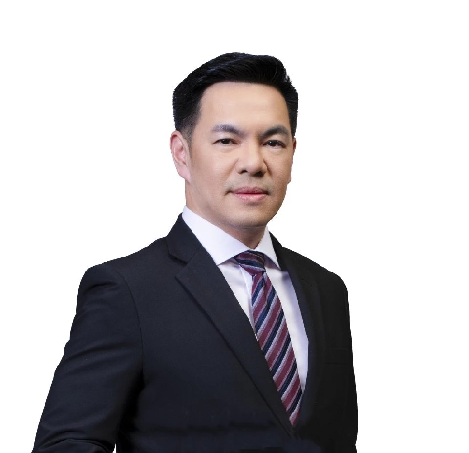 นาย อภิสิทธิ์ คุปรัตน์ 