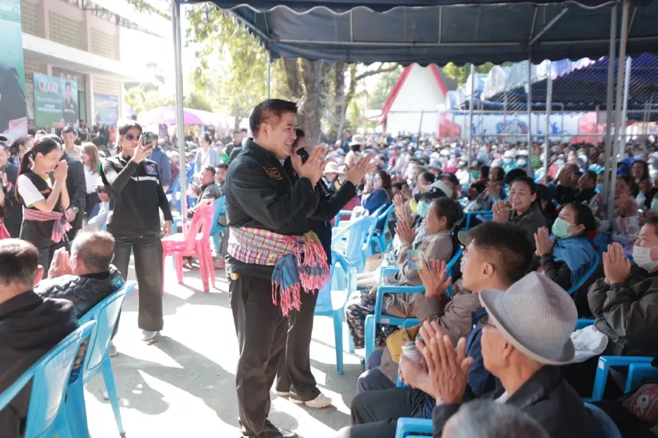 “ธรรมนัส-นฤมล”ลุยเชียงราย ฟังเสียงครู นักเรียน รื้อเกณฑ์ ผอ.โรงเรียน