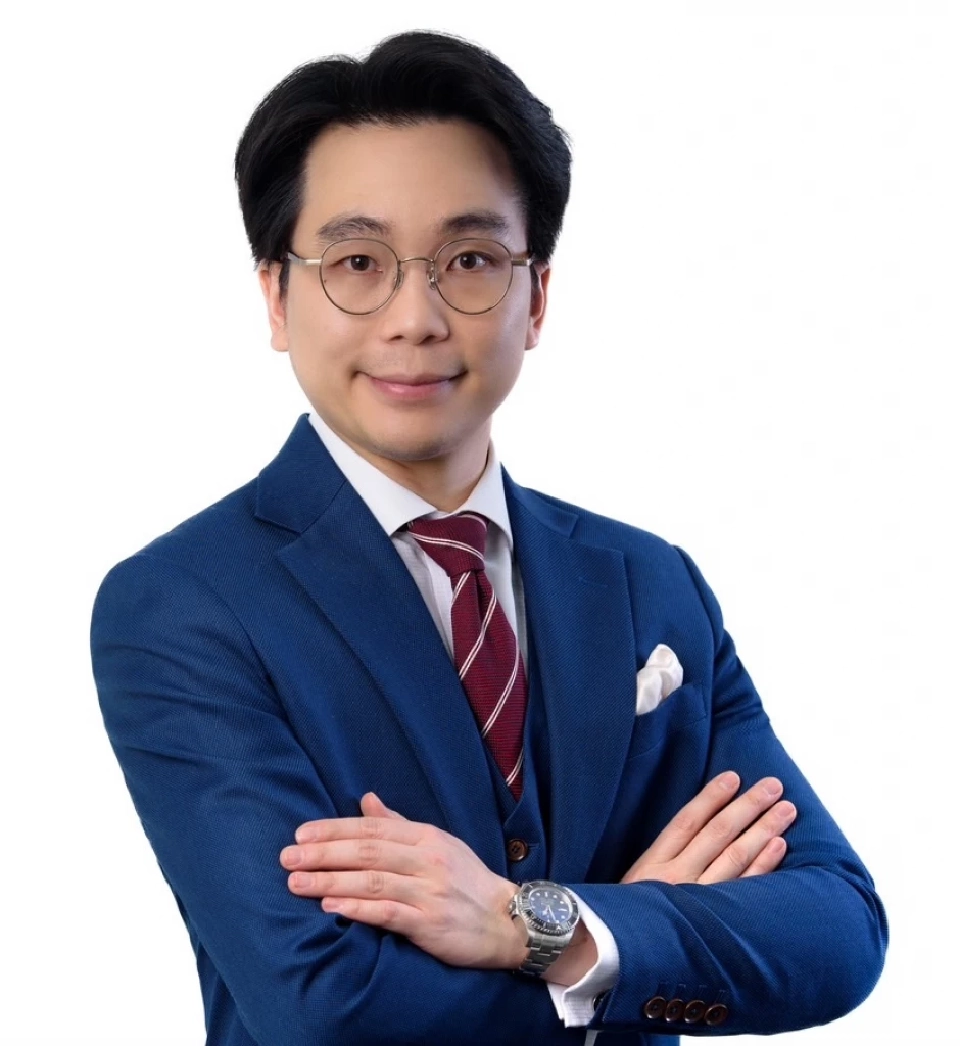 ดร.จิติพล พฤกษาเมธานันท์, ประธานเจ้าหน้าที่ผลิตภัณฑ์และหัวหน้าฝ่ายบริหารการลงทุนของบริษัทหลักทรัพย์ ฟินันเซีย โซรัส จำกัด (มหาชน)