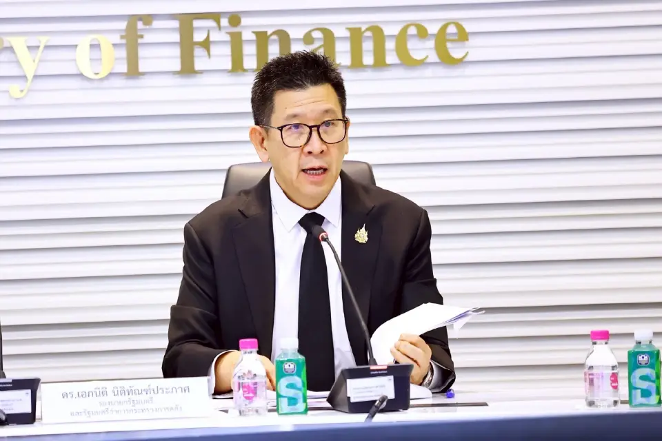 นายเอกนิติ นิติทัณฑ์ประภาศ รองนายกรัฐมนตรีและรัฐมนตรีว่าการกระทรวงการคลัง 