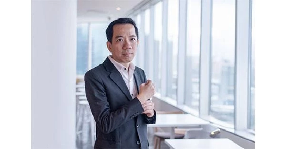 นายรุ่งโรจน์ เสกสรรค์วิริยะ ผู้อำนวยการ Investment Product Selection ธนาคารไทยพาณิชย์