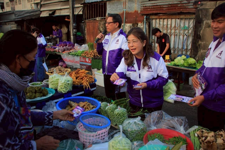 “สุดารัตน์”อ้อนเลือก“ไทยสร้างไทย”คะแนนไม่สูญเปล่า ได้คนทำงานจริง ไม่โกง