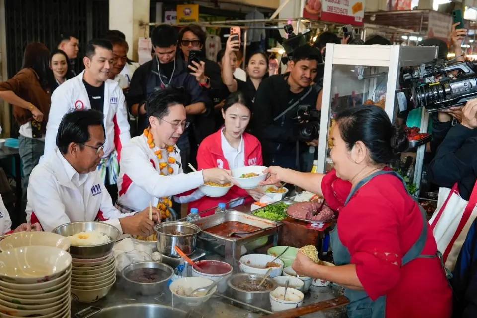 เจาะแพ็กเกจ 'นโยบายเพื่อไทย' คนไทยไร้จน-แจก 3,000/เดือน ดันคนละครึ่งโปรแมกซ์