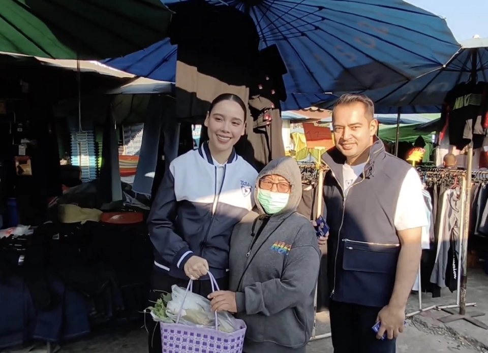 'ซาบีดา' ลุยหาเสียงเลือกตั้งนครสวรรค์ ลุยแก้ปากท้อง สานต่อเศรษฐกิจสร้างสรรค์