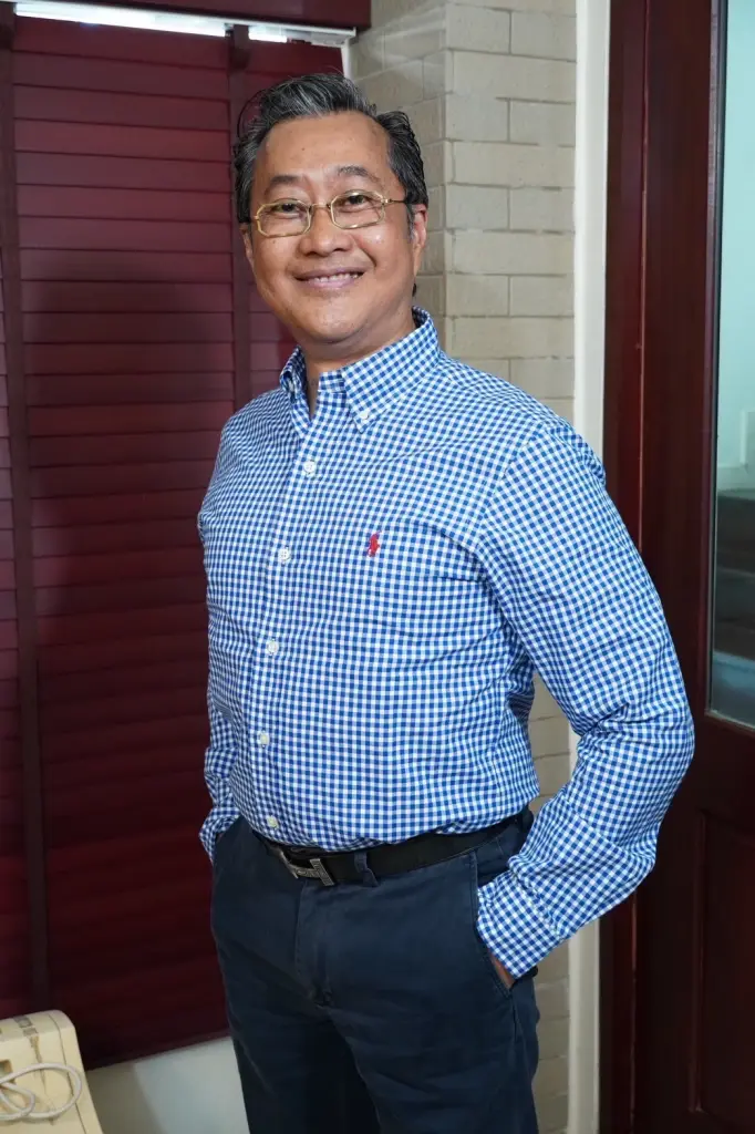 รองศาสตราจารย์ ดร.อัทธ์ พิศาลวานิช นักวิชาการอิสระ และผู้เชี่ยวชาญเศรษฐกิจระหว่างประเทศ และอาเซียน 