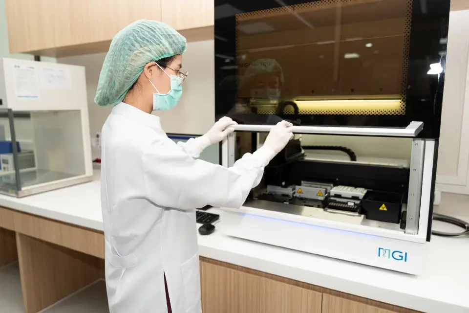 รพ.เมดพาร์ค เปิดห้องปฏิบัติการจีโนมิกส์ รักษามะเร็งแบบมุ่งเป้า