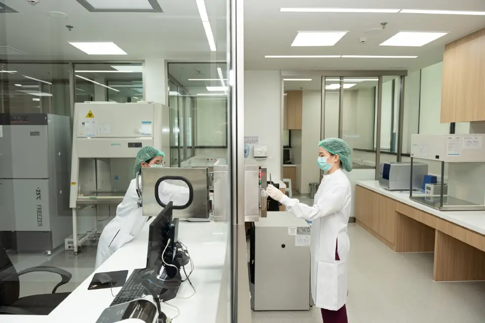 รพ.เมดพาร์ค เปิดห้องปฏิบัติการจีโนมิกส์ รักษามะเร็งแบบมุ่งเป้า