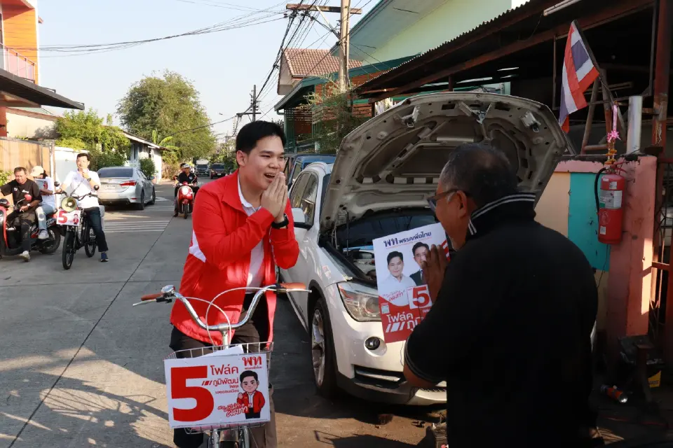 โฟล์ค ภูมิพัฒน์ ชู “ใครไม่ทำผมทำ” งัด AI แก้น้ำท่วมดอนเมือง ขอวัดผลงานเพื่อไทย
