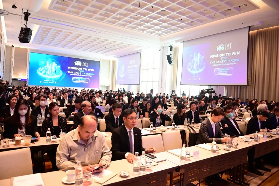 พาณิชย์ จับตาเกมการค้าโลก สงครามราคา-แข่งขันเดือด ทุบเศรษฐกิจไทย