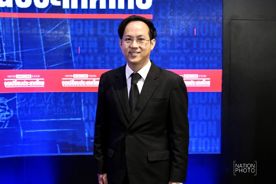 ศ.ดร.อรรถกฤต ปัจฉิมนันท์ ผู้อำนวยการสถาบันสัญญาธรรมศักดิ์เพื่อประชาธิปไตย