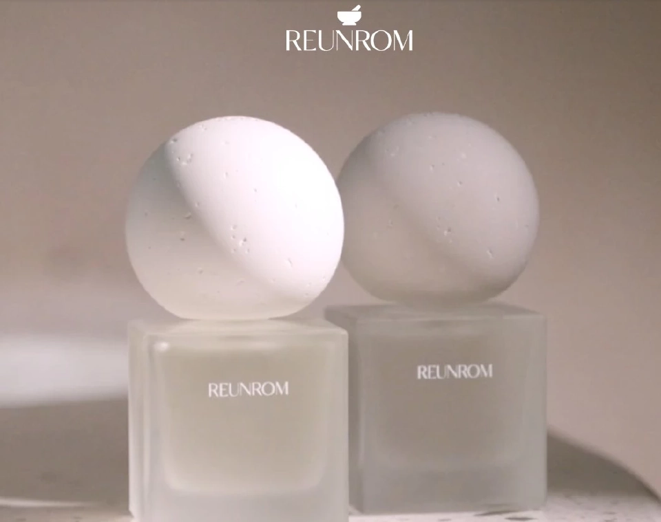 รู้จัก ‘รื่นรมย์’ เครื่องหอมแบรนด์ไทย ทำไมถึงโผล่บนโต๊ะแม่ ‘อีลอน มัสก์’