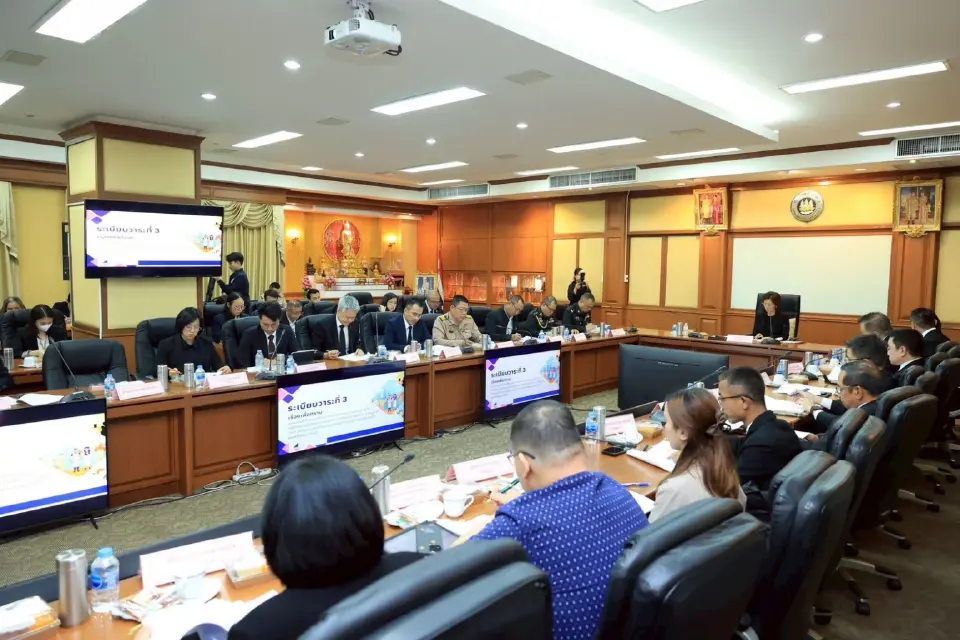 ‘ตรีนุช’เคาะต่ออายุใบอนุญาตแรงงานลาว เมียนมา เวียดนาม ถึง 31 มี.ค. นี้