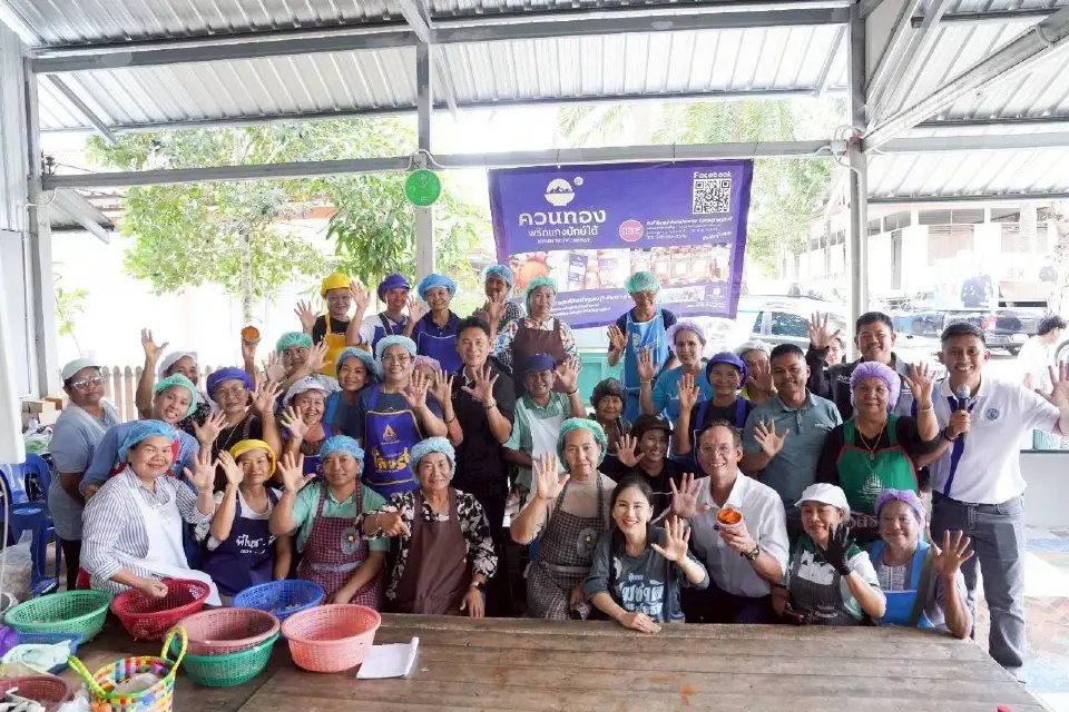 สุราษฎร์เขต 4 เดือด ตลาดพุนพินแตก คนใต้เทใจ ปชป. กระหึ่ม 527 เลขเด็ด