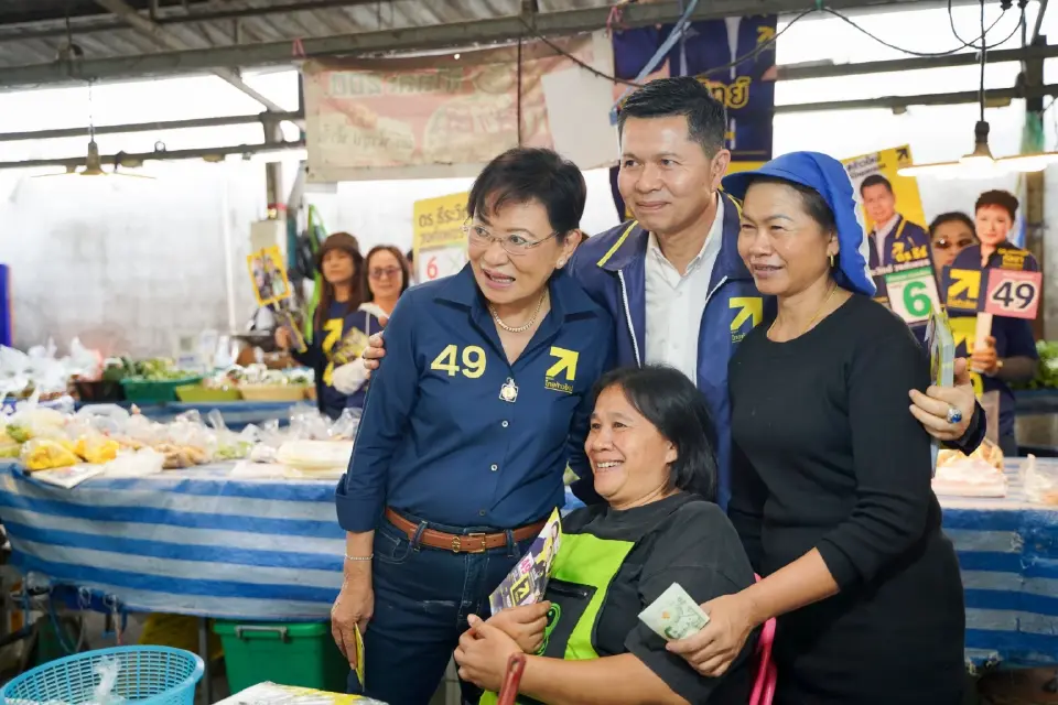 “คุณหญิงกัลยา”ลุยหาเสียงหนองจอก-ลาดกระบัง ชูเรียนฟรีถึงปริญญาเอก