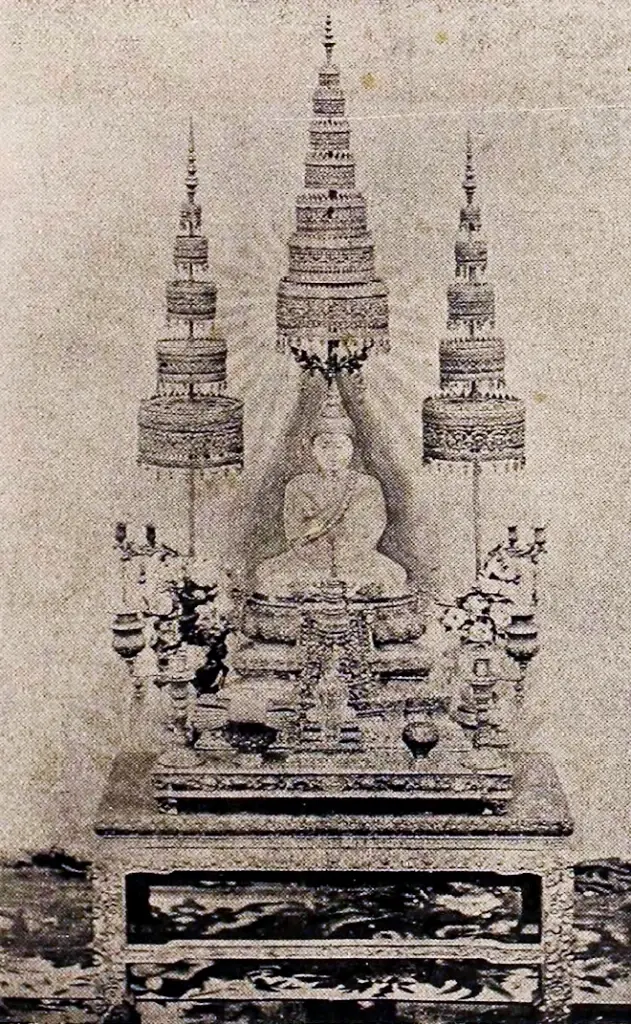 พระแก้วขาว พระแก้วเขียว