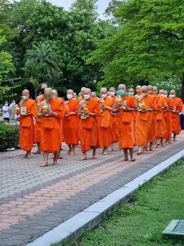 วันมาฆบูชา 3 มีนาคม 2569 ชวนพุทธศาสนิกชน เวียนเทียนด้วยต้นไม้ เช็กรายชื่อวัดทั่วไทย-กรุงเทพฯ