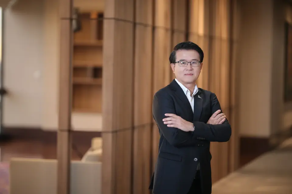 นายจงรัก รัตนเพียร ผู้จัดการใหญ่ ธนาคารกสิกรไทย