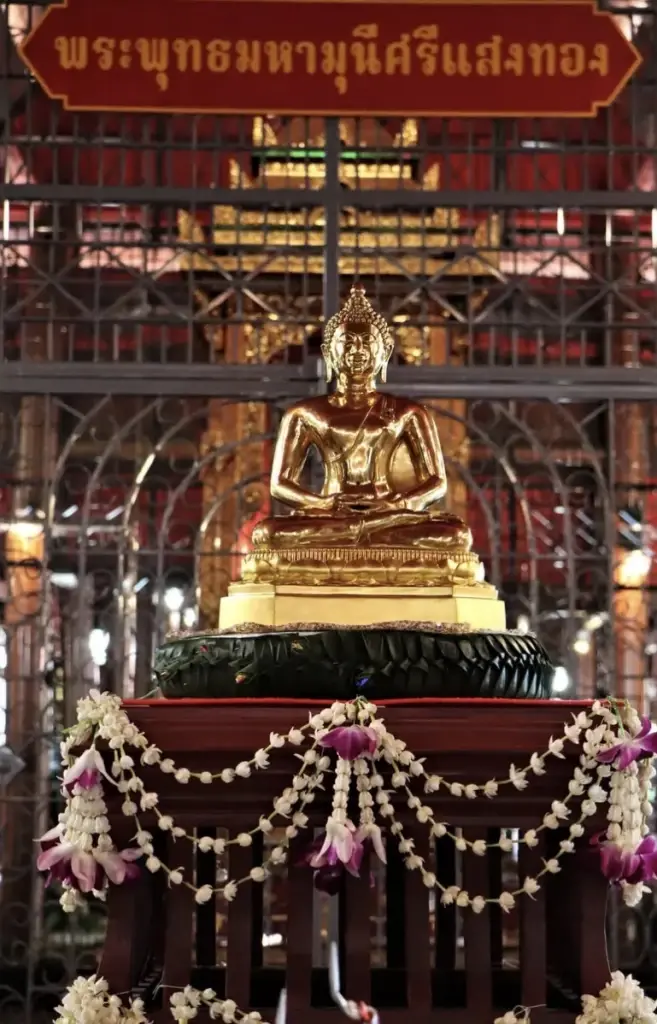 พระแก้วขาว กับคดีลักพระคืนเมือง 