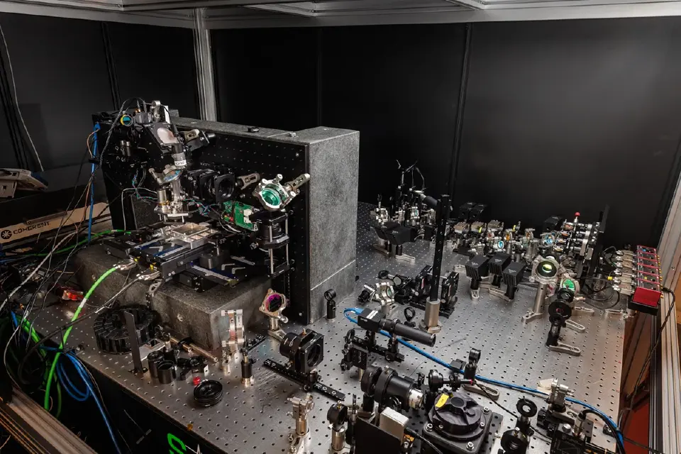 ไมโครซอฟท์ โชว์ก้าวสำคัญ Project Silica เก็บข้อมูลบนแก้วทนทาน 10,000 ปี