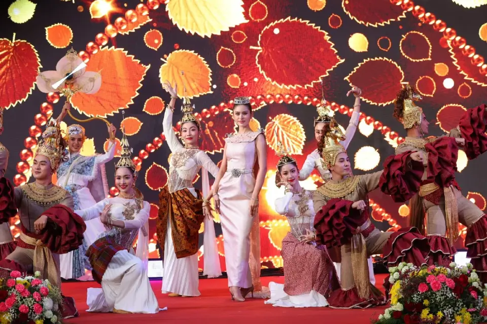 สยามพารากอนฉลองตรุษจีนสุดยิ่งใหญ่ ดึง "จู เจิ้งถิง" บินตรงอวยพรแฟนไทย!